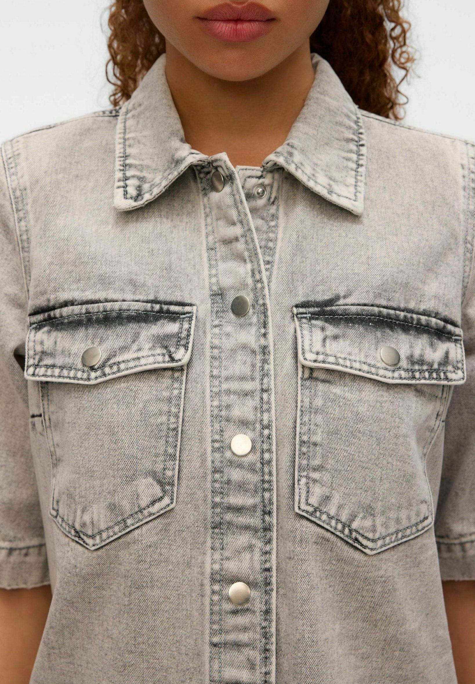 Vero Moda VMFENJA 2/4 SHORT - Denim dress - light grey denim
