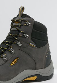 Keen REVEL III - Hikingschuh - magnet/tawny olive