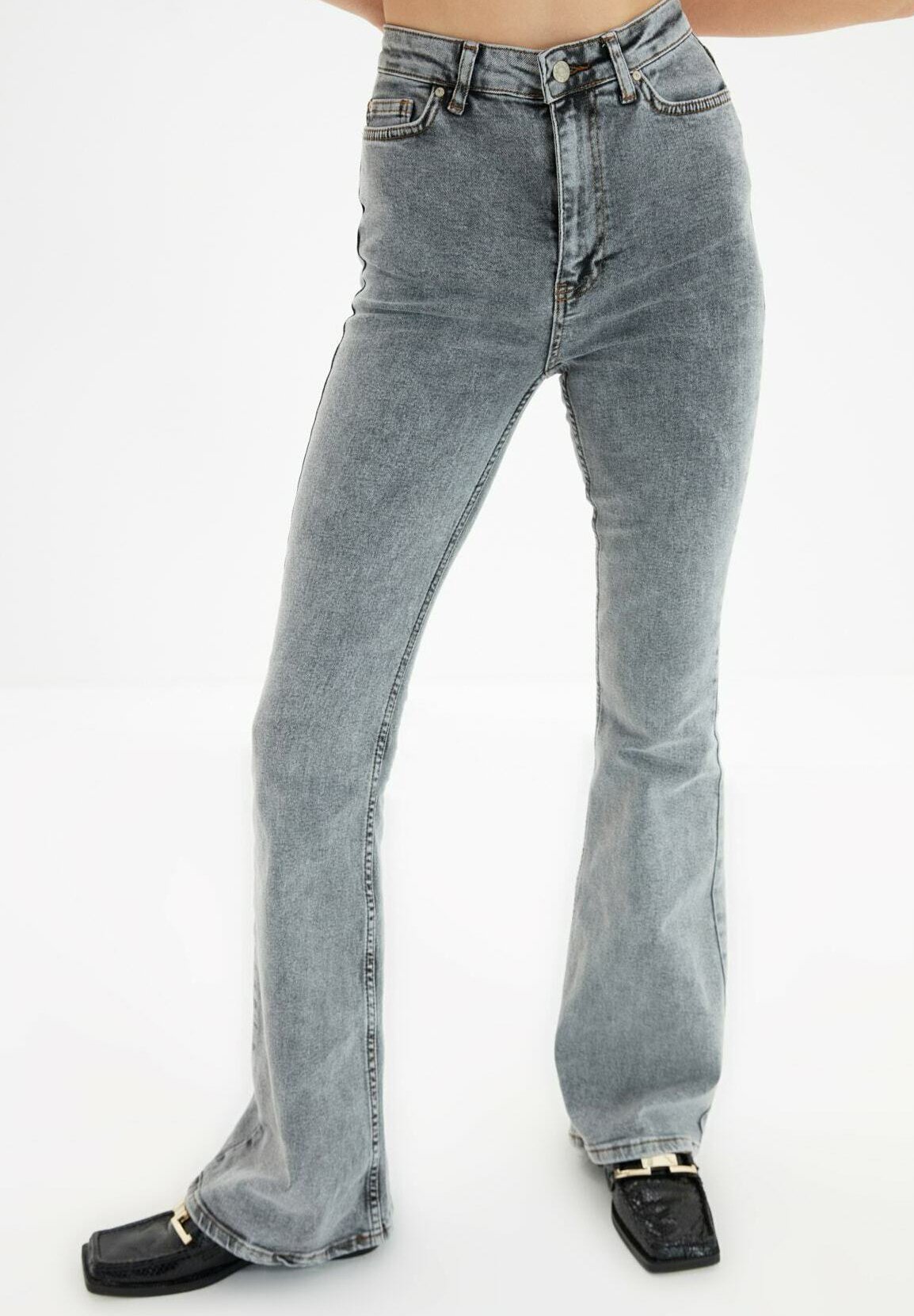 Trendyol Flared Jeans - grey - Zalando.de