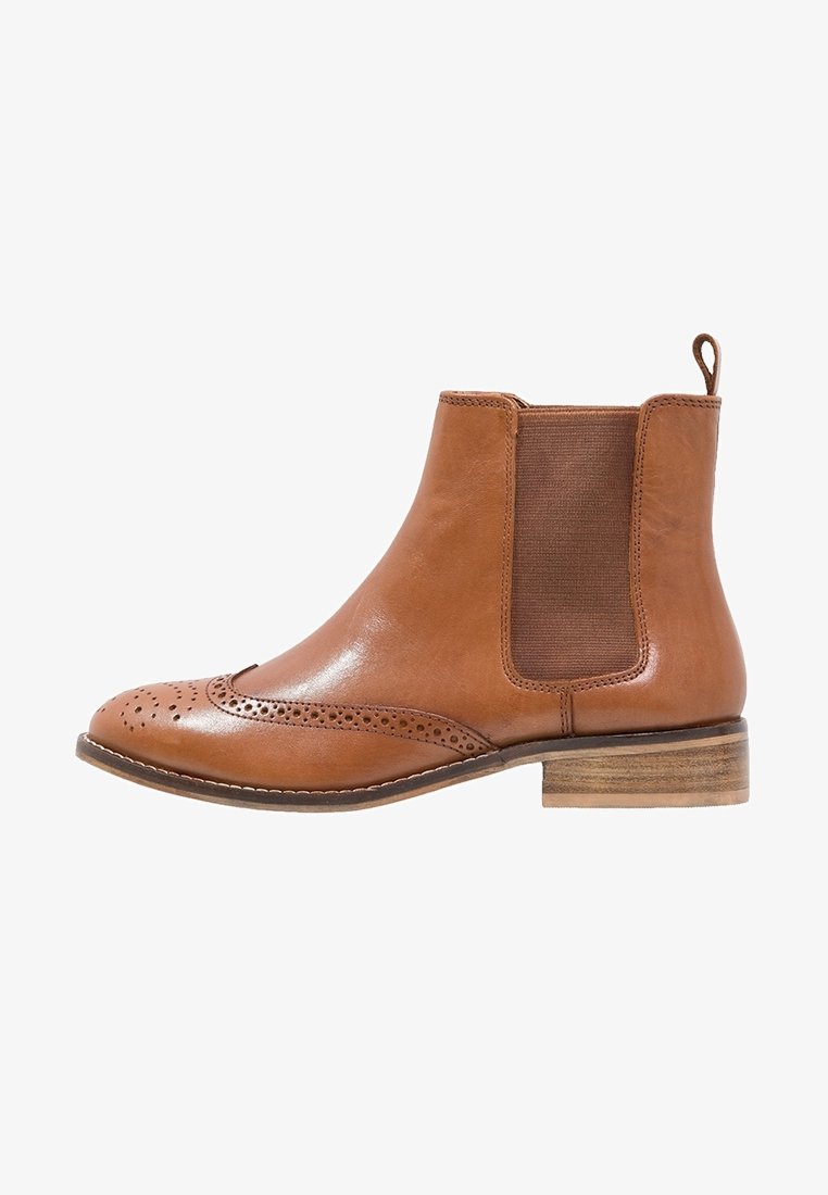 mint&berry Boots à talons - cognac