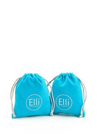 Zwei türkisfarbene Zugbeutel aus weichem Stoff, die auf der Vorderseite ein rundes weißes Logo "Elli by Julie & Grace" zeigen.