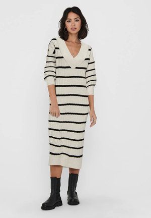 Jumper dress - off white