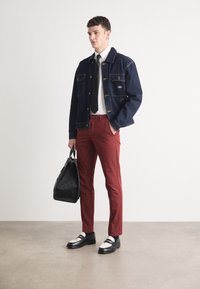 BOSS KAITO - Hlače - open brown