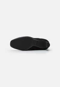 Tamaris Bottes à talons hauts - black