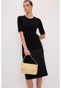 adL SMALL WITH STITCHED COVER - Handtas - lime