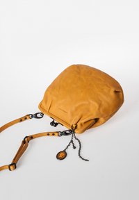 Aunts & Uncles FORTUNE COOKIE - Schoudertas - satin brass