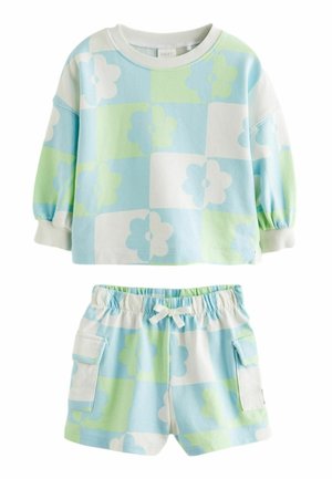 Lyseblå og grøn sweatshirt med blomstermotiv, lange ærmer og ribbet manchet, parret med matchende shorts med elastisk talje og sidelomme.