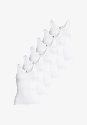 Fem hvide, ærmeløse dame-toppe med blonder omkring rund hals, arrangeret i en diagonalt række på en hvid baggrund.