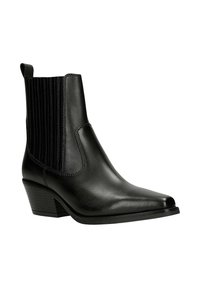 Stivale alla caviglia in pelle nera con punta affusolata, pannello laterale elastico e design del tacco impilato. Texture liscia con dettagli di cucitura discreti.