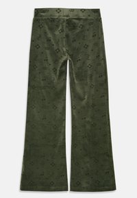 Thumbnail Image 9