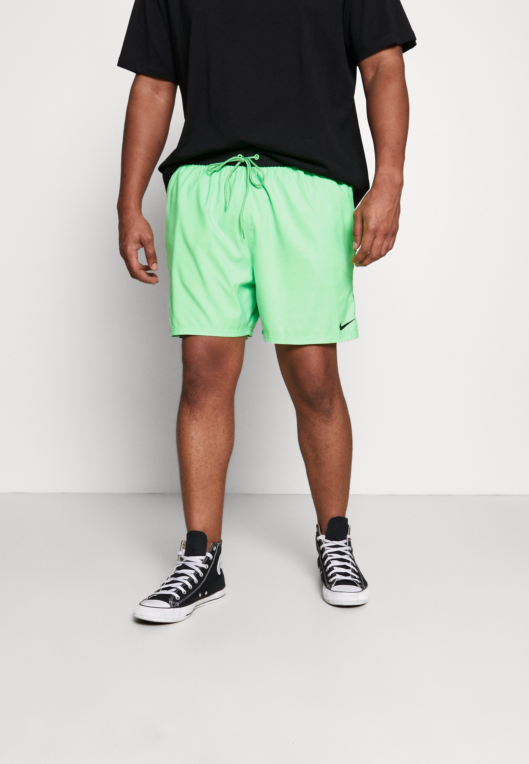 nike react element 87 thunder blue on feet