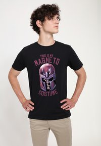Marvel X-MEN MAGNETO COSTUME - Camiseta estampada - black