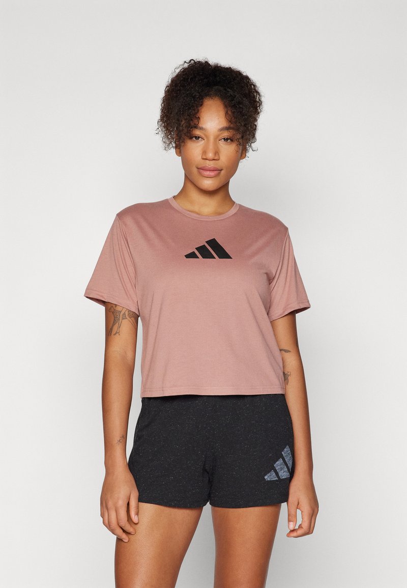 adidas Performance TRAIN ESSENTIALS BIG LOGO  - T-shirts med print - warm clay