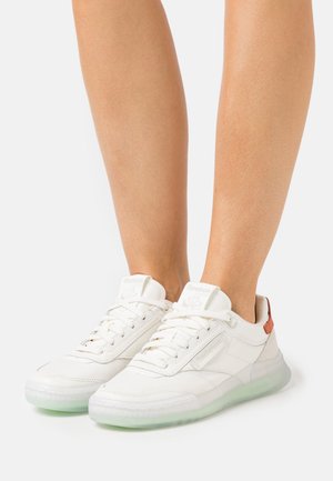 CLUB C LEGACY - Sneakers laag - chalk/neon mint/bakear