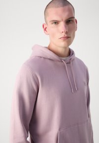 BOSS WETALK - Sudadera - open purple