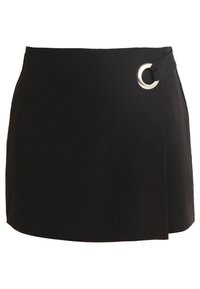 Černá obálková sukně se stříbrným kruhovým akcentem na pase. Hladká tkanina, jednoduchý design a tvar do A.