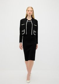 adL Pouzdrová sukně - black
