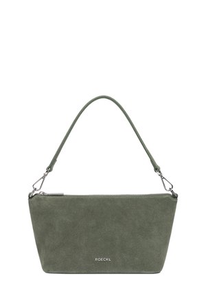 Kleine grüne Wildlederhandtasche mit abnehmbaren Schulterriemen, silbernem Reißverschluss und dem eingearbeiteten "ROECKL"-Logo in der Mitte auf der Vorderseite.