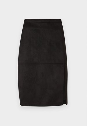 Falda lápiz de ante negro con corte recto, ligera abertura lateral y textura suave. Cintura sencilla y líneas de diseño limpias.