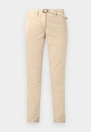 Chinos beige in cotone con una texture liscia, dotati di una cintura intrecciata e tasche standard. Vestibilità slim con gambe dritte.