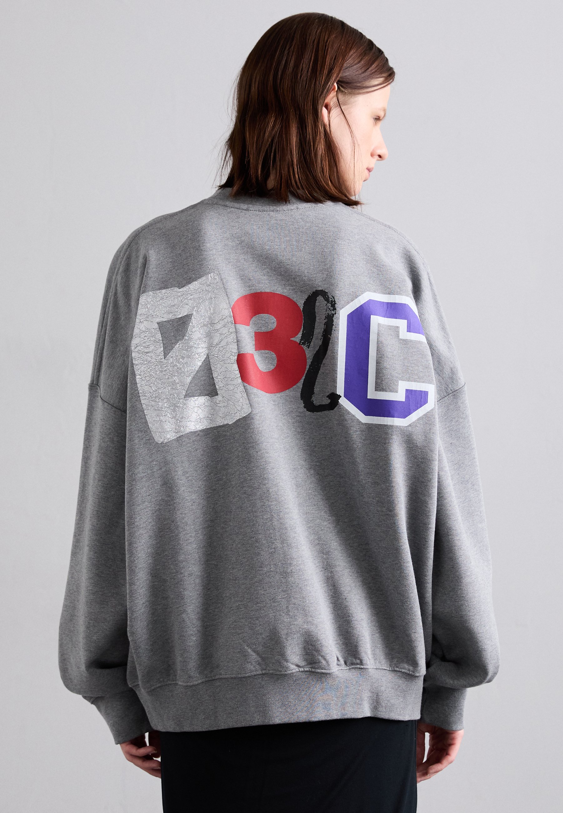 【032C】\"MULTI-MEDIA\" BUBBLE CREWNECK GREY MELANGE 71a7a725defc5a29233df2d52165ad