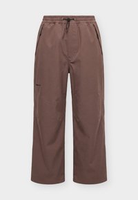 Неизбран, dark umber