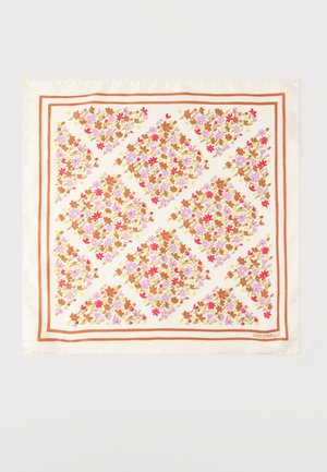 Silkesjal med kremhvit bakgrunn, oransje dobbel kant, og klynger av små rosa, røde og brune blomster arrangert i diamantformer.