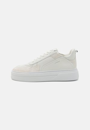 CPH189M - Sneakersy niskie