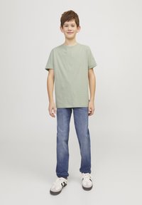 Jack & Jones Junior O NECK - Jednoduché tričko - desert sage