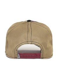Goldener Mesh Snapback-Cap mit rotem verstellbarem Riemen. Merkmale sind eine gestitchte Details und eine abgerundete Form, die ein strukturiertes Design zeigt.