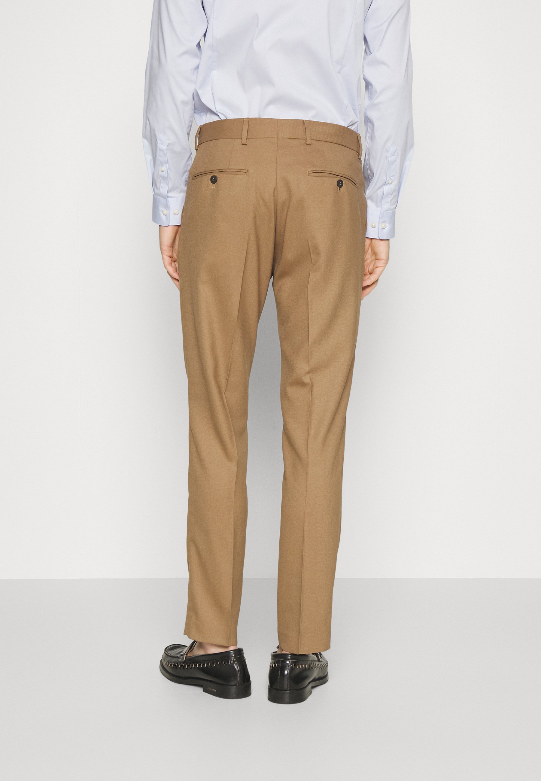 SELECTED HOMME Pantaloncini Uomo In Cotone Biologico - Stile Nordico E Dettagli Distrutti