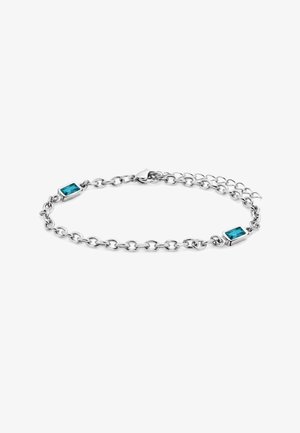 Silbernes Kettenarmband mit zwei rechteckigen blauen Edelsteinen, gleichmäßig verteilt, und einem Karabinerverschluss, auf schlichtem weißen Hintergrund dargestellt.