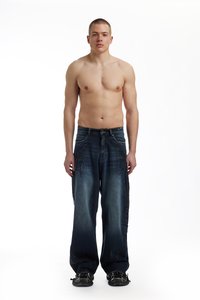 FAVELA PATCH - Loose fit teksad - dark blue washed
