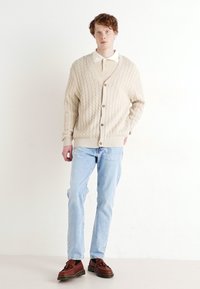 Thumbnail Image 2