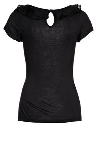 Svart kortärmad topp med rund halsringning, med en nyckelhålsdetalj på baksidan och en volangkant längs halsringningen.