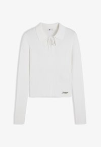 Επιλέχθηκε, off-white