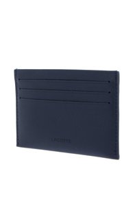 Cardholder din piele bleumarin, cu patru sloturi pentru carduri și logo debossat, cu textură fină și cusături întărite pe marginile acestuia.