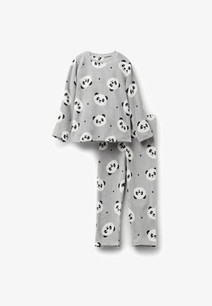 Grau-fleece Nachtwäsche-Set mit langärmligem Oberteil und Hose, verziert mit schwarzen und weißen Panda-Gesichtern sowie kleinen schwarzen Punkten.