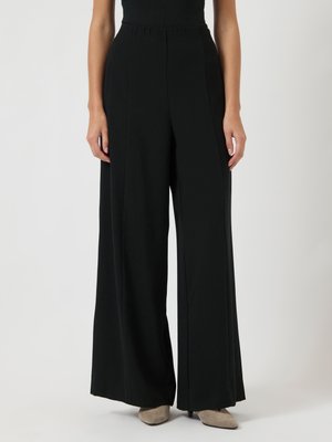 YASMALI WIDE PANT - Bukse - black