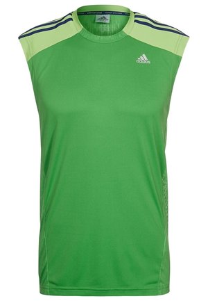 Zielona bezrękawnikowa koszulka sportowa Adidas z jasnopomarańczowymi panelami na ramionach i czarnymi paskami wzdłuż ramion, z logo Adidas na piersi.