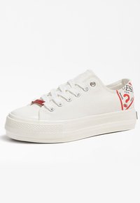 Guess NIKOLA LOGODREIECK - Sneakers basse - weiß