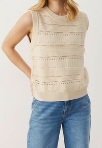 Part Two Sweter