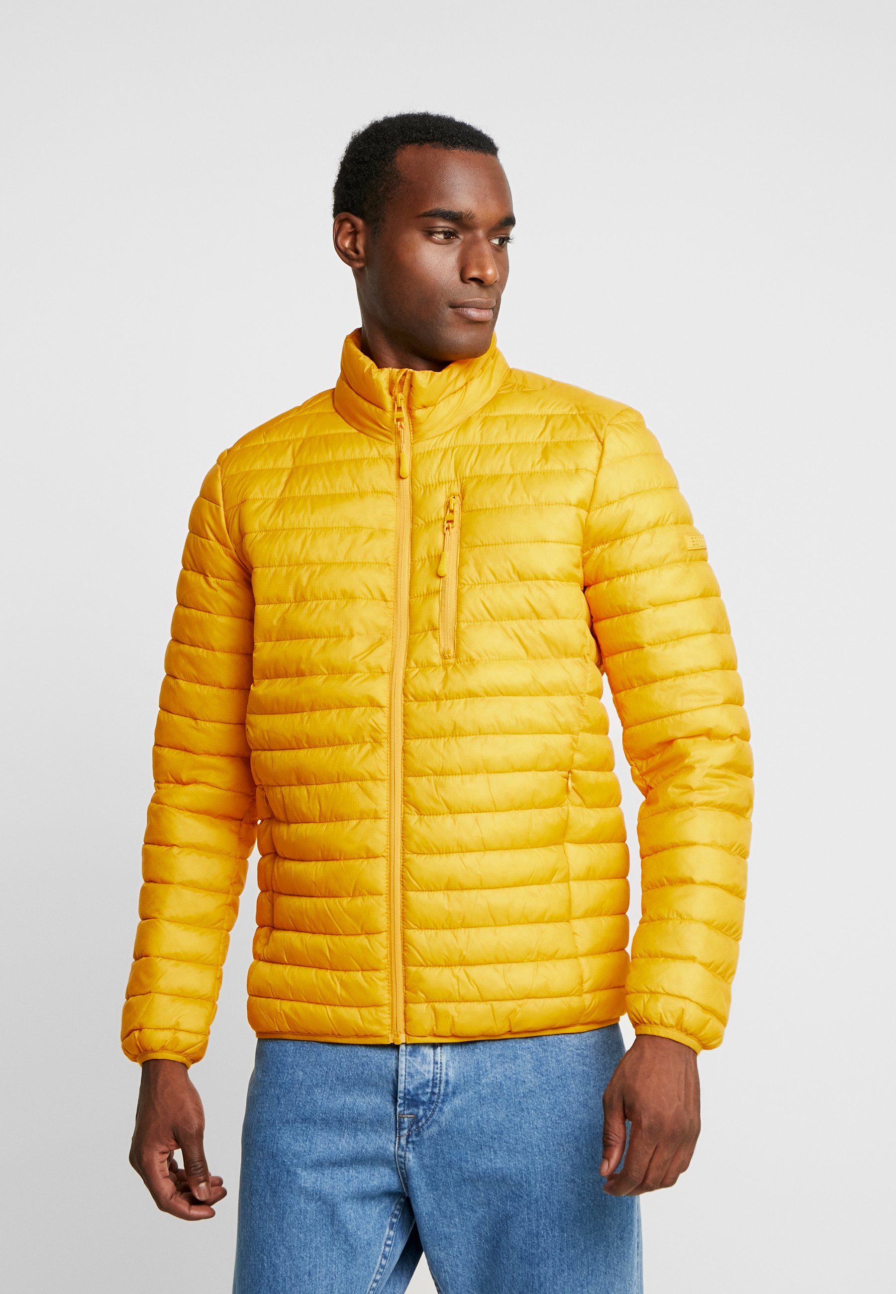 Esprit THINSULATE Lett jakke dusty yellow Zalando.no Esprit THINSULATE Lett jakke dusty yellow Zalando.no