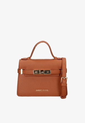 Sac à main en cuir marron Marc Ellis avec poignée supérieure, fermoir doré à l'avant et bandoulière réglable sur fond blanc.