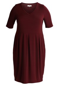 Abito corto bordeaux con maniche corte, scollo a V, vita plissettata e orlo fino al ginocchio, dotato di tasche laterali.