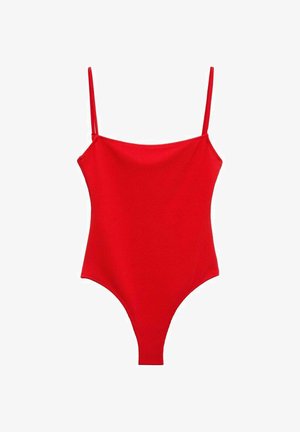 Maillot de bain une pièce rouge avec bretelles fines, tissu texturé, jambes hautes, et encolure dégagée, conçu pour une silhouette ajustée.