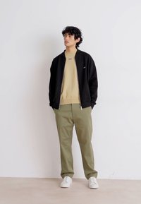 Thumbnail Image 2