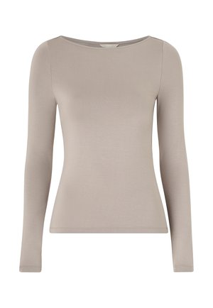 Lange mouw top van een zachte beige stof, met een bootnek en een aansluitende silhouet met een gladde, egale textuur. Geen zichtbare patronen of versieringen.