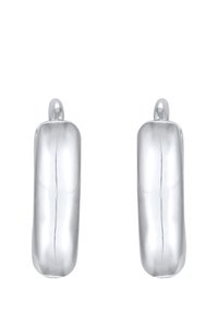 Silverfärgade metallörhängen med en avlång, cylindrisk form, som har en slät, reflekterande yta och runda krokar upptill.