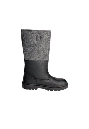 Botte mi-mollet avec partie inférieure en cuir noir texturé et partie supérieure en feutre gris, avec une semelle plate et robuste et un petit patch rectangulaire près du haut.